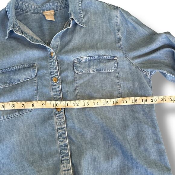 Chico's Tunic Size 1P (8/10 P) Chambray Leisure Button Down Roll Tab Sleeve - Picture 5 of 6